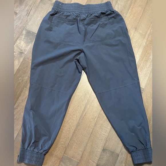 Calia by Carrie Underwood Joggers Women’s M Navy Blue Stretch Pants Zip Hem - Picture 3 of 10